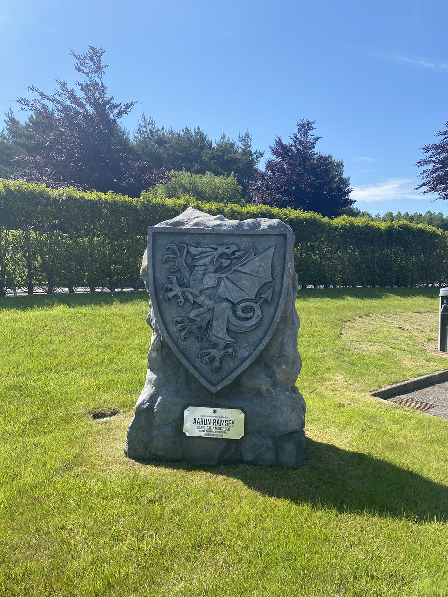Our home 🏡 looking lush this morning <a href="/FAWales/">FA WALES</a> <a href="/Cymru/">Wales 🏴󠁧󠁢󠁷󠁬󠁳󠁿</a> 🏴󠁧󠁢󠁷󠁬󠁳󠁿