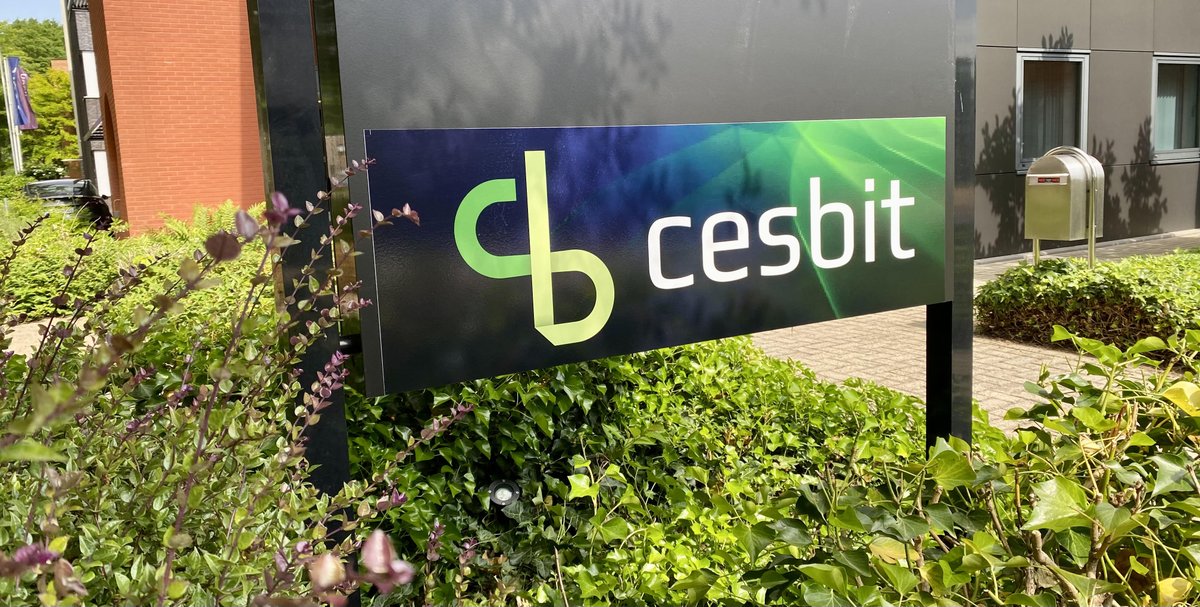 CesbitSoftware's tweet photo. Vanaf nu is ons kantoor aan de Schoutlaan makkelijker te vinden!

Met dank aan Sticker Xpress is ons logo nu ook te bewonderen vanaf de straat.

Benieuwd naar wat we doen? Bel dan +31 85 876 8733 of ga naar https://t.co/UNsXfFN9VE.

#schoutlaan #kantoor #logo #zichtbaarheid https://t.co/p6Yo0cghJK
