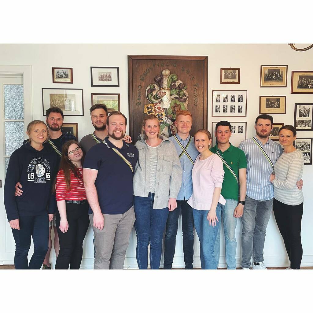 Nach einem fulminanten Tanzkurs, unter der Ltg. von AH Bbr. Raimann, freuen wir uns auf das 125. Stiftungsfest

Infos über den Link in der Bio

#tanzkurs #rhenoguestfalia #studentenverbindung #cartellverband1856 #stiftungsfest #kiel #studentenleben #frat… ift.tt/AY1PBL2