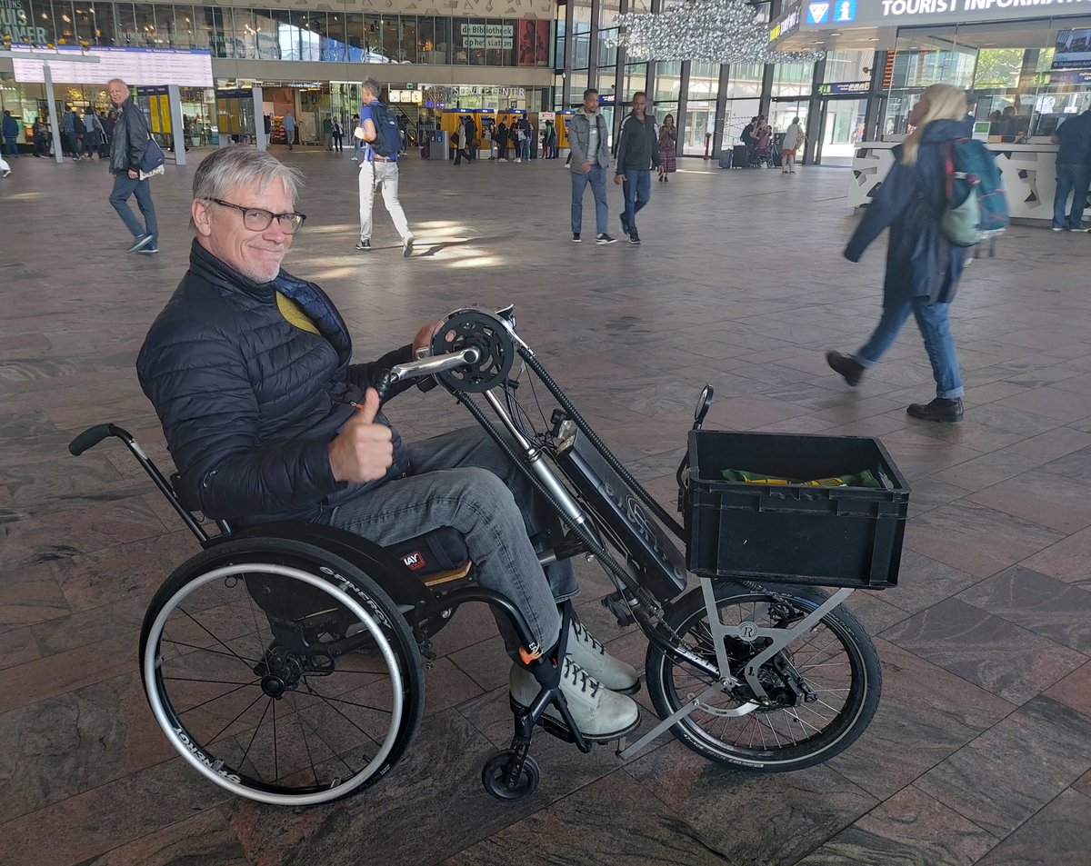 Chatting to a lovely chap whilst in Rotterdam, he uses his hand cycle to get around.
Can you imagine the difficulties he'd have being met with all the dreaded A frames and barriers in the UK?
#Inclusive infrastructure needed 
#BashTheBarriers
@Sustrans