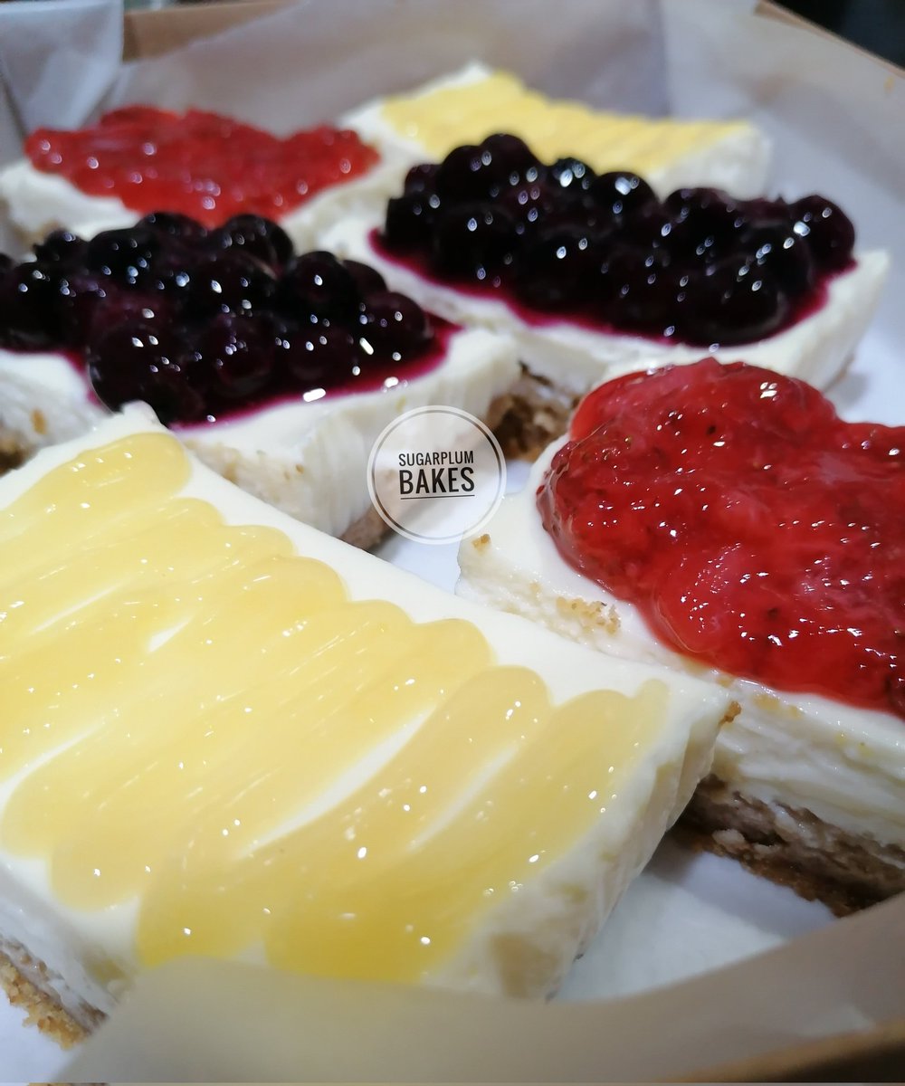 It's the freshness of everything for us 😍

#cheesecakebars #bakedcheesecake #berryseason
#sugarplumbakes #freshanddelicious