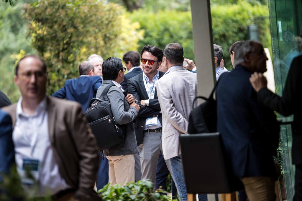 ¡Hacemos un break! Aprovecharemos para volver a conectar en esta 17ª edición de #expocontact. A las 12.35 retomamos la sesión con la primera mesa redonda de la jornada. ¡Estad atentos!