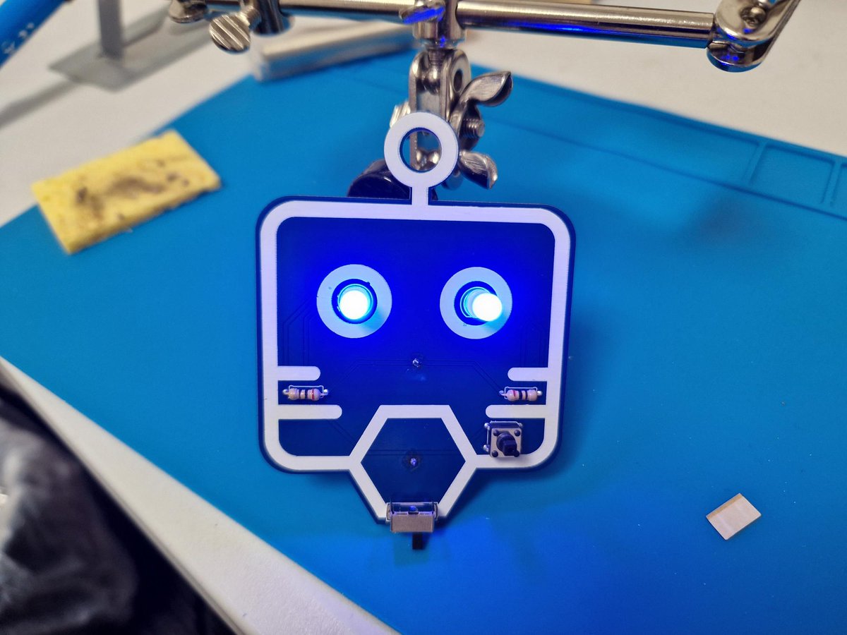 jonathonsimons5's tweet image. Club with wacky robots so fun! Marv teaches students the difference between a push button switch and slider switch and learning how to solder. 
Also build your own Lego radio controlled car, Vex Catapult  and code your own arcade game.
Book now 
#codeinventorz #CircuitMess