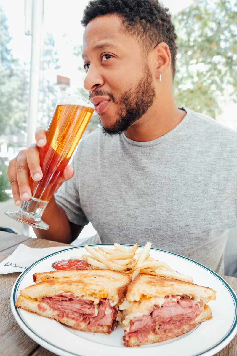 Daily Grill tweet media