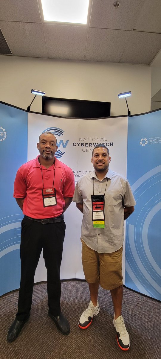#3CS2022 #throwback Met a fellow <a href="/UMGCAlumni/">UMGC Alumni</a> Earl Smith <a href="/3CS3CS/">3CS</a> in Dayton. OH. Great to meet &amp; chat with fellow #umgcalumni #cyberstudents <a href="/CyberStudents/">National Cybersecurity Student Association</a>