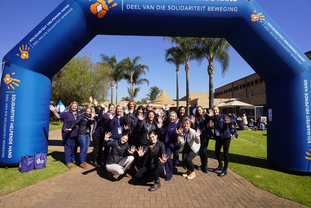 Trotse personeel en vrywilligers by <a href="/solhelpendehand/">Solhelpendehand</a> se #VersekerVoorspoed Kongres 2022. #versekervoorspoed #helpendehand <a href="/solidariteit/">Solidariteit</a> <a href="/NoethHannes/">Solhelpendehand</a> <a href="/SolidariDirk/">Dirk Hermann</a> <a href="/ReneRouxSHH/">Solhelpendehand</a>