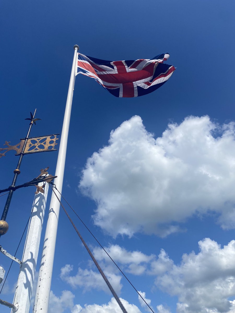 Congratulations to #HerMajesty on her #PlatinumJubilee from all in #Tattenhall #Cheshire <a href="/Tattenhall_org/">Tattenhall Online</a> Have a wonderful day