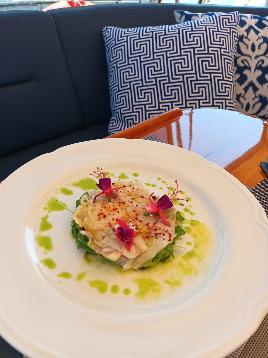 Our always smiling and friendly crew hosted us on our luxury sailing yacht Free Wings and prepared a special welcome for us! 🤩

Get in touch to book this beauty: 
📧 booking@magnumnautica.com

#sailingyacht #luxury #freewings #welcome #experience #yachtfood #chef #topservice