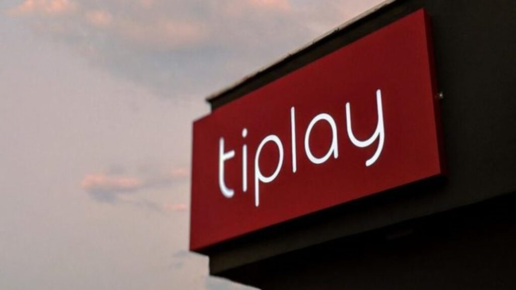 startuptek's tweet photo. ➡️Tiplay Studio, oFON Kuluçka ile Yetenekli Ekipleri Sektöre Kazandıracak @tiplaystudio #girişim #oFON https://t.co/BM8CruZCuY https://t.co/dkVNgTm6vn