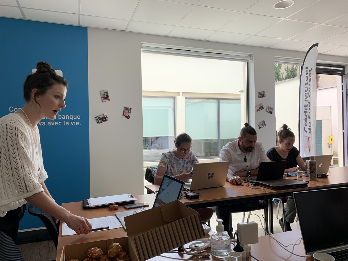 CMSOMadeleine's tweet photo. Hier nous avons chaleureusement accueilli dans nos locaux @lecafenews16 pour un atelier sur la communication pour les porteurs de projet !

@CMSOsecteur16_1 @CMSudOuest https://t.co/ILzv9vlBCQ