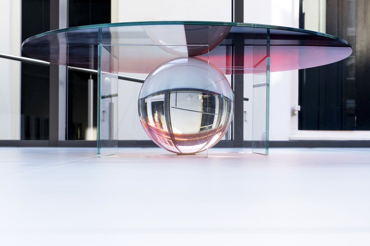 Dankzij de Vrienden van JAN is dit prachtige hedendaagse glas object van kunst- en design duo <a href="/RiveRoshan/">Rive Roshan</a> nu deel van onze glas collectie! Wij zijn hen zeer dankbaar voor deze gift.