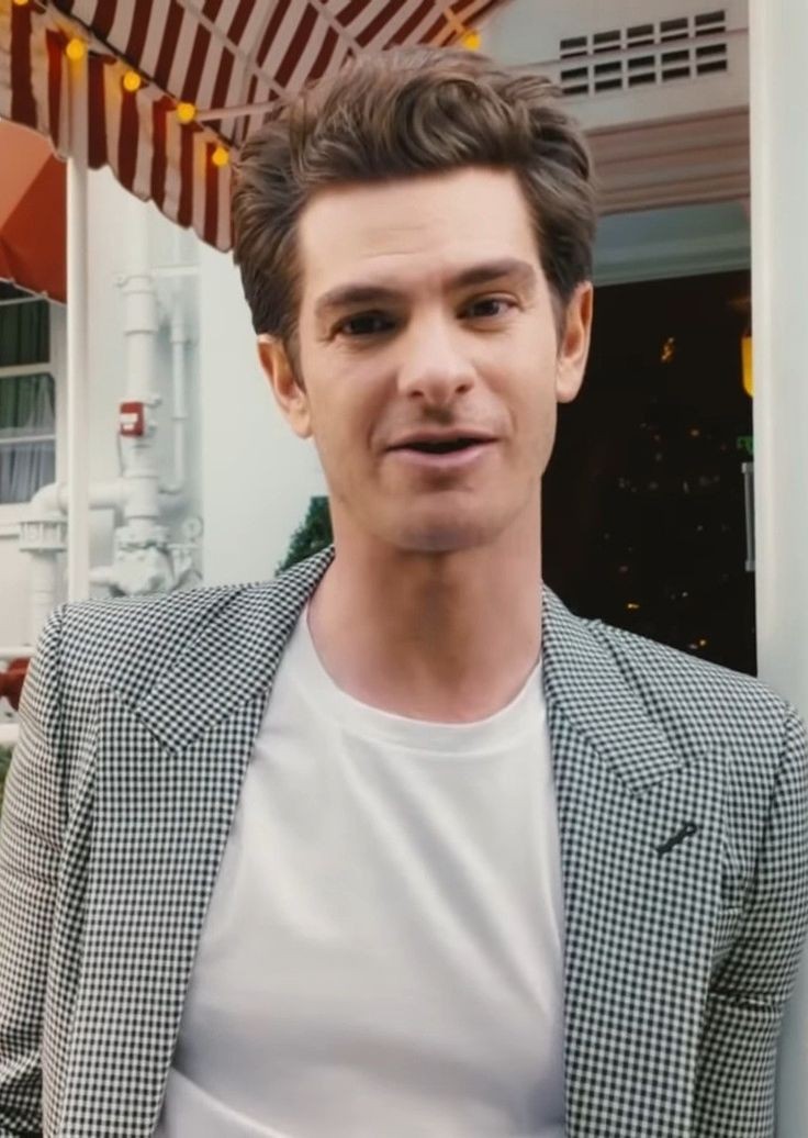 ARGcomfort's tweet photo. Andrew Garfield my love https://t.co/FPiVHfxa0J