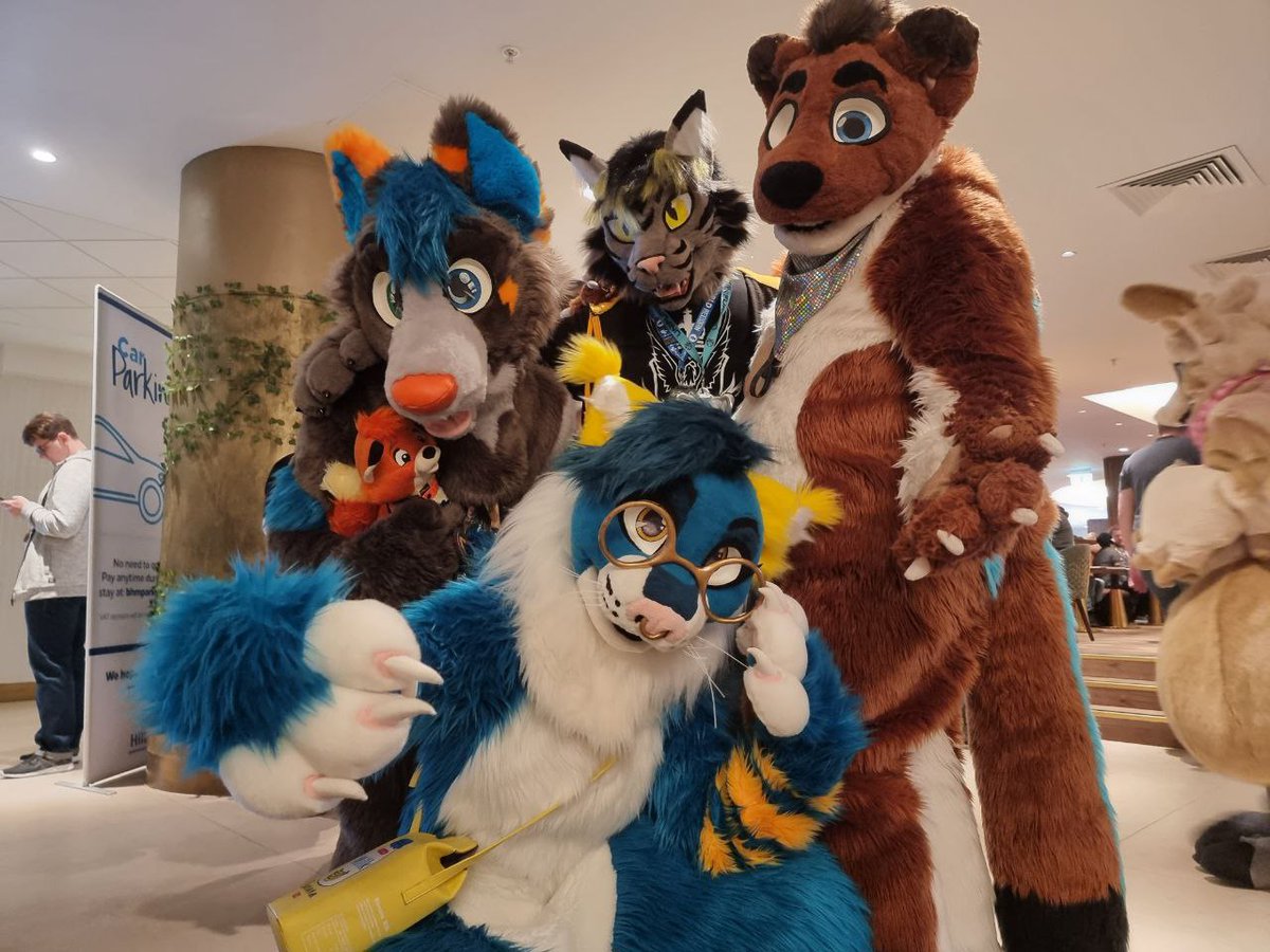 This picture looks like we are about to drop the biggest and most baddest music album in the whole year. #CFz #CFz2022 

<a href="/FurBendji/">Fur Bendji</a> <a href="/JulesTheStoat/">Jules</a> <a href="/Dawndemonspawn/">Dawn</a> 

Picture taken by <a href="/BeatBirb/">Mayk</a>