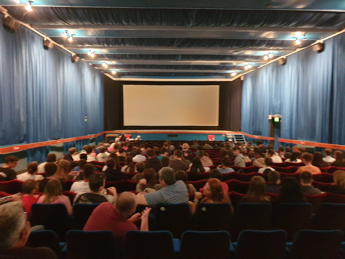 372 (Barry) Squadron tweet media