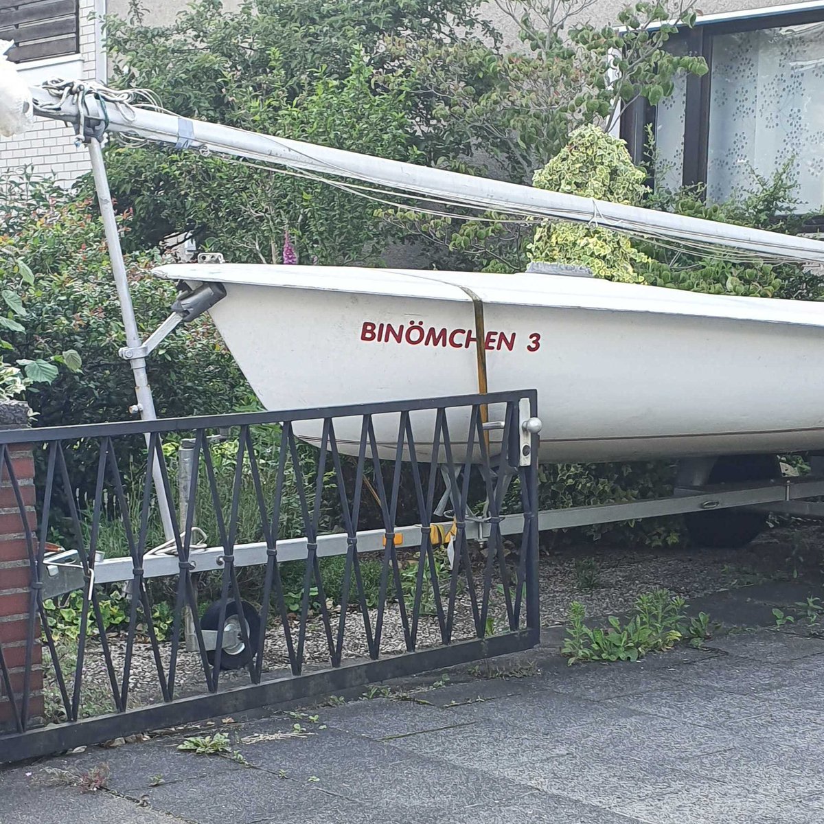 spreadthenerd_'s tweet photo. Spotted: ein Nerdboot.😍Und wie würde euer Boot heißen? #SpreadTheNerd #MathTwitter https://t.co/wVYwkZmCfG