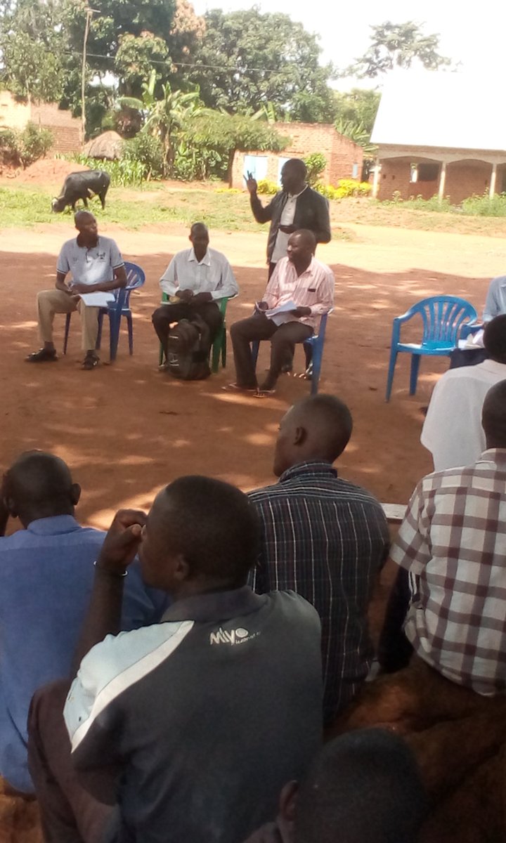 MkLuukaBusogaLN's tweet photo. To day COUNCiL #Nambafu_Lulaba has chaired the last meeting for #Parish_development_model
#Bukoova_Town_council_luuka
And people are happy with the @GovUganda
@KagutaMuseveni
@RebeccaKadagaUG
@JudithNabakoob1
@AnitahAmong https://t.co/hcI0MXeBvT
