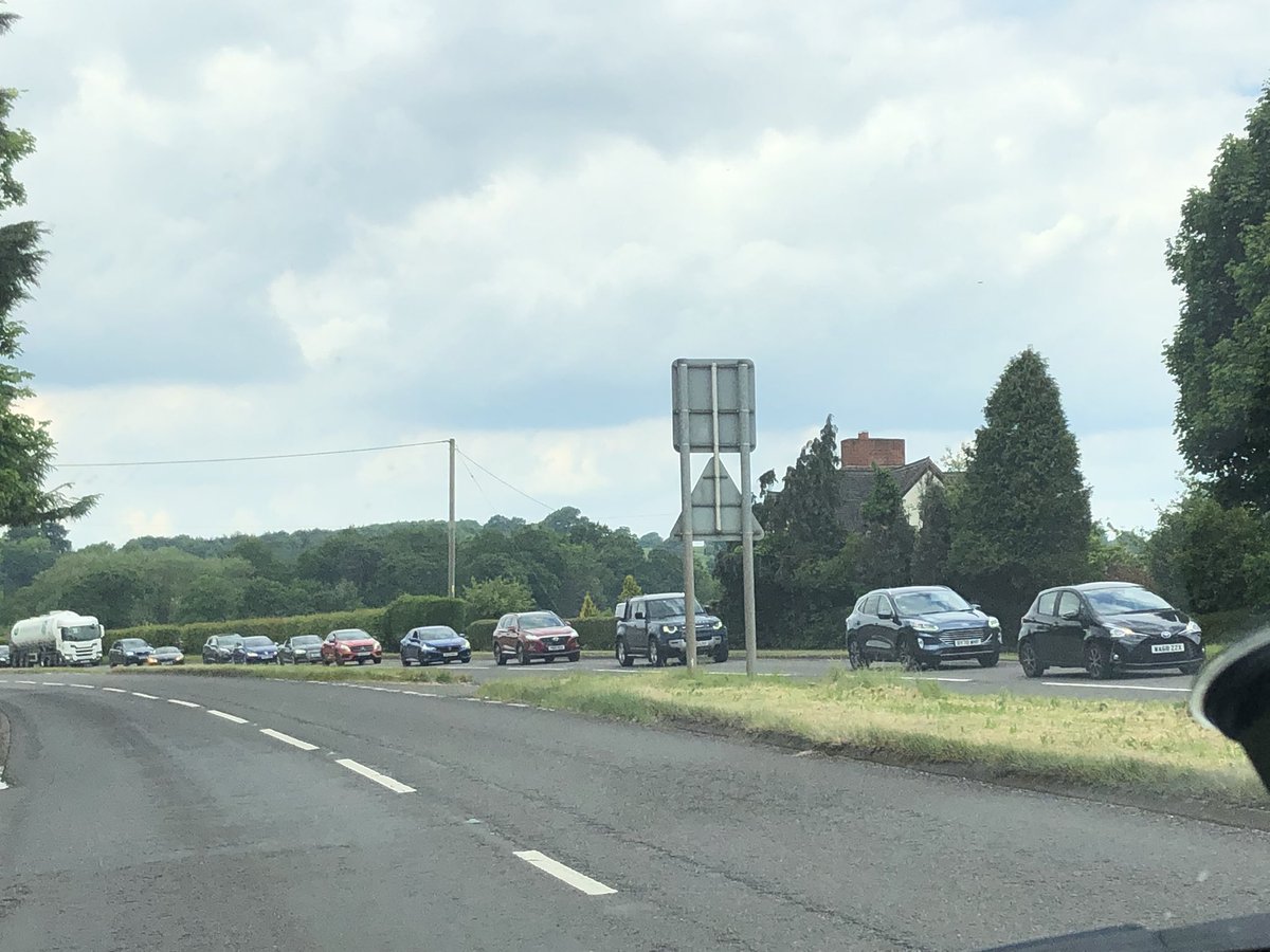 DerethH's tweet photo. A great day to be had at the show but Lots of queues A51 and A 518 to get the the Staffordshire country show , #Traffic #trafficjams @StaffordshireCC #StaffordshireCountyShow https://t.co/Mjz29woHcR