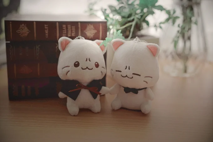 【通販開始のお知らせ】

🐈5・6月のみけんねこ新作グッズ
🐱みけんねこぬいぐるみ
🌹イラストアクリルボード

MASCATALEアイテムも取り扱ってます☾

青十紅デザイン 総合通販サイト
⇢ https://t.co/rNKpEajlzp ⇠ 