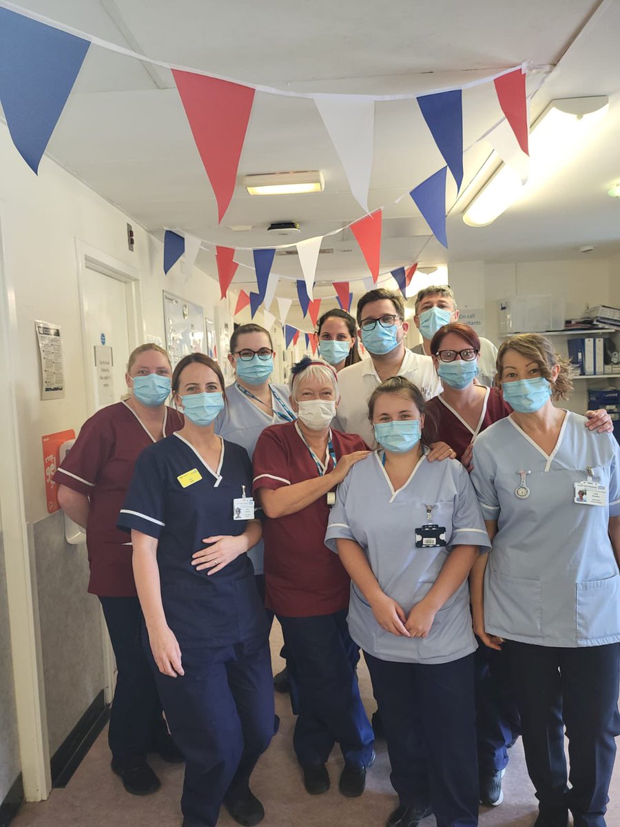 Ward 5 enjoying the jubilee celebrations <a href="/Nicmetcalfe/">Nicola Metcalfe</a> <a href="/cullen_aideen/">Aideen</a>