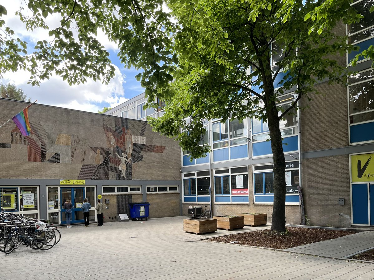 lauracolini's tweet photo. Day2 @AccessCulture in the cultural center of De Vlugt in nieuw west  Amsterdam.Local artists are invited to engage with inhabitants (2/3 third-country nationals). The space is owned by the municipality and it was a former school. Future plans mix with affordable housing.@URBACT https://t.co/d1ivDHSoZj
