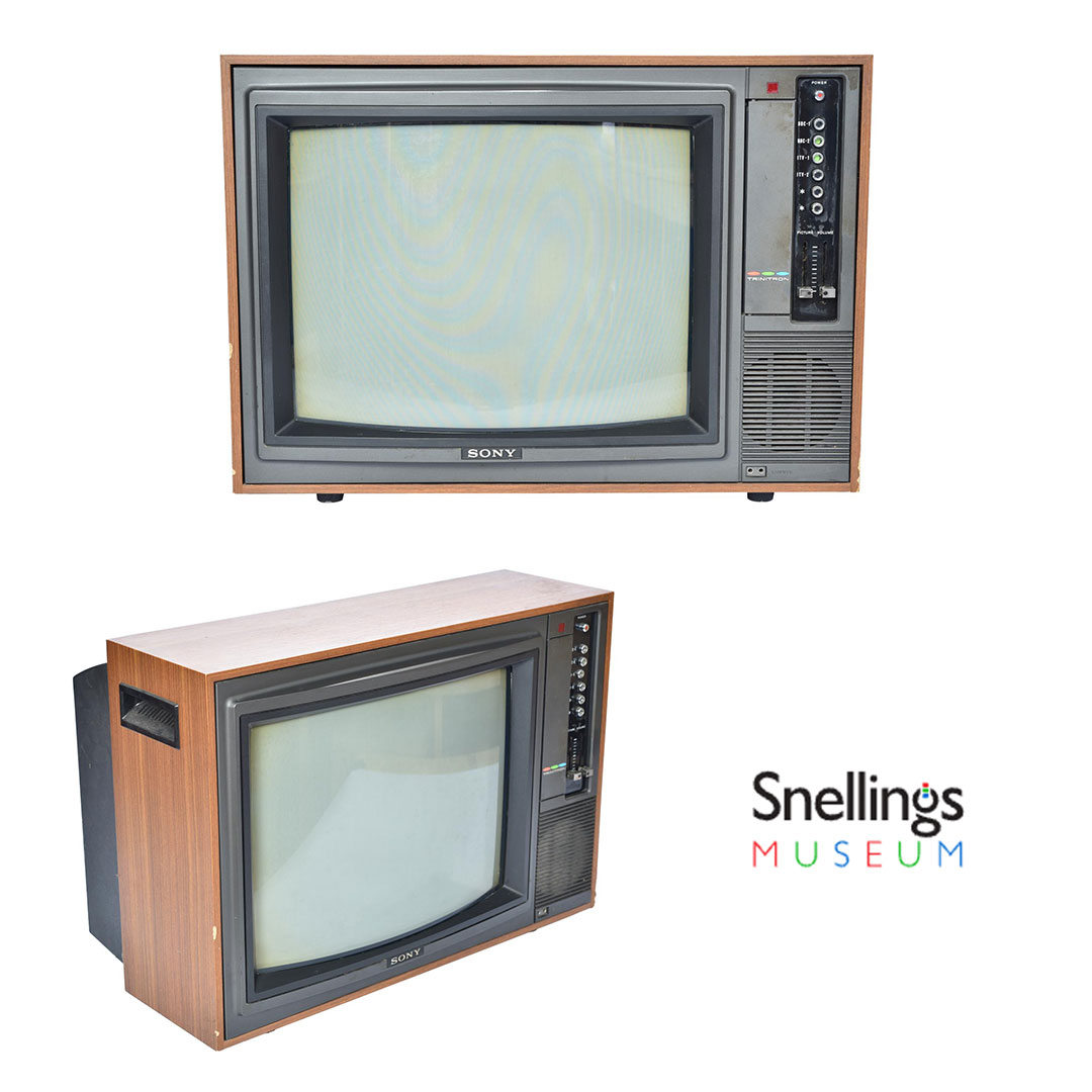 1970's Sony Trinitron KV-1820UB colour television receiver 🤩 For