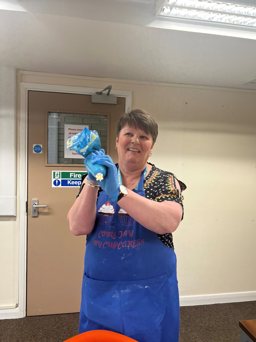 ItsNurtrio's tweet photo. Who's ready for the weekend? 🖐️

Carol and Lisa have been busy preparing cupcakes for the people we support! These will be hand delivered to celebrate the Queen's Platinum Jubilee Weekend! 🧁👑 https://t.co/jnGCeTHQAF