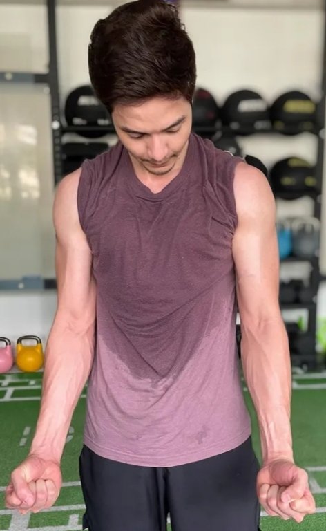 galit na galit paps?! <a href="/aldenrichards02/">Alden Richards</a>
😳 Hahahah Grabe Yorn!! 😅💪🏻😍🔥 Haiii Misssh uuu! 🥰💙 *ctto 
#ALDENxStartUpPH
#AldenRichards