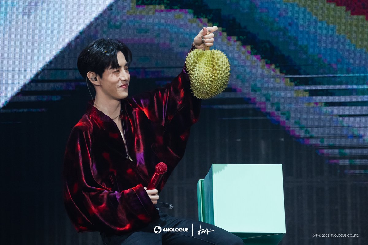 4NOLOGUE's tweet photo. ประมวลภาพบรรยากาศ ความประทับใจจากงาน “PULL-UP” MARK TUAN FAN MEETING IN THAILAND มาฝากทุกคนกันครับ 📸

DAY 1: https://t.co/trczZQpyRW
DAY 2: https://t.co/7WmKAK26Sp
DAY 3: https://t.co/BGLoaYniTi

#PULLUPwithMarkTuan
#MarkTuanBamBam
#4NOLOGUExDNA
#4NOLOGUExABYSS
#4NOLOGUE https://t.co/lYiPXlq6mQ