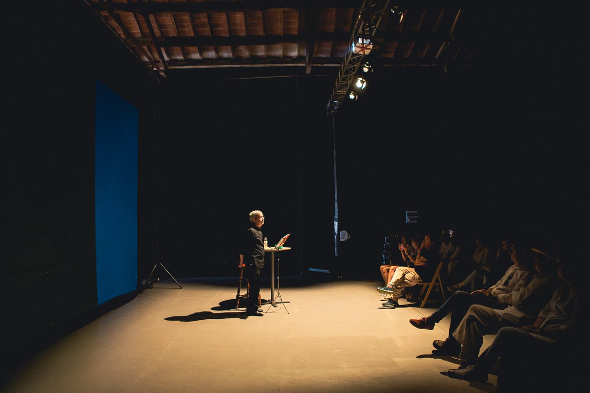 Embarrat's tweet photo. Diumenge 5 de juny tornen les activitats artístiques a l'#Embarrat2022 ✊12 h Cuartito de Poesia amb "Poemes de la incomunicació de GV". 

Programa de diumenge a https://t.co/LzYyVVoy3s 🔜 visita guiada, recital poètic i acció participativa❗

#Embarrat2022 #PardalLo #AnyViladot https://t.co/QjV1rCdHyt