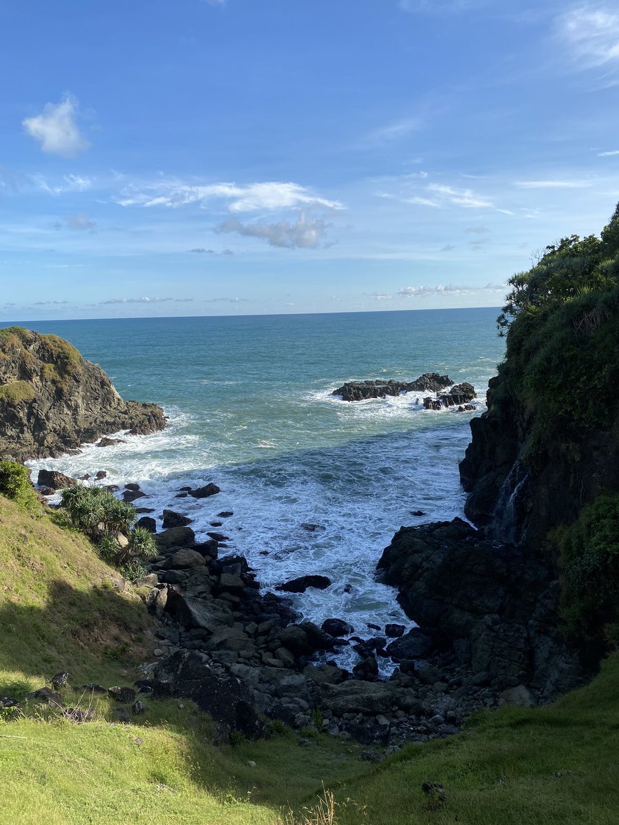 andrigunardiii's tweet photo. TEMPAT DI JOGJA YANG MUNGKIN COCOK UNTUK DIBUAT BENGONG MIKIRIN HIDUP YANG MASIH GINI-GINI AJA https://t.co/cZcYz7unJ2