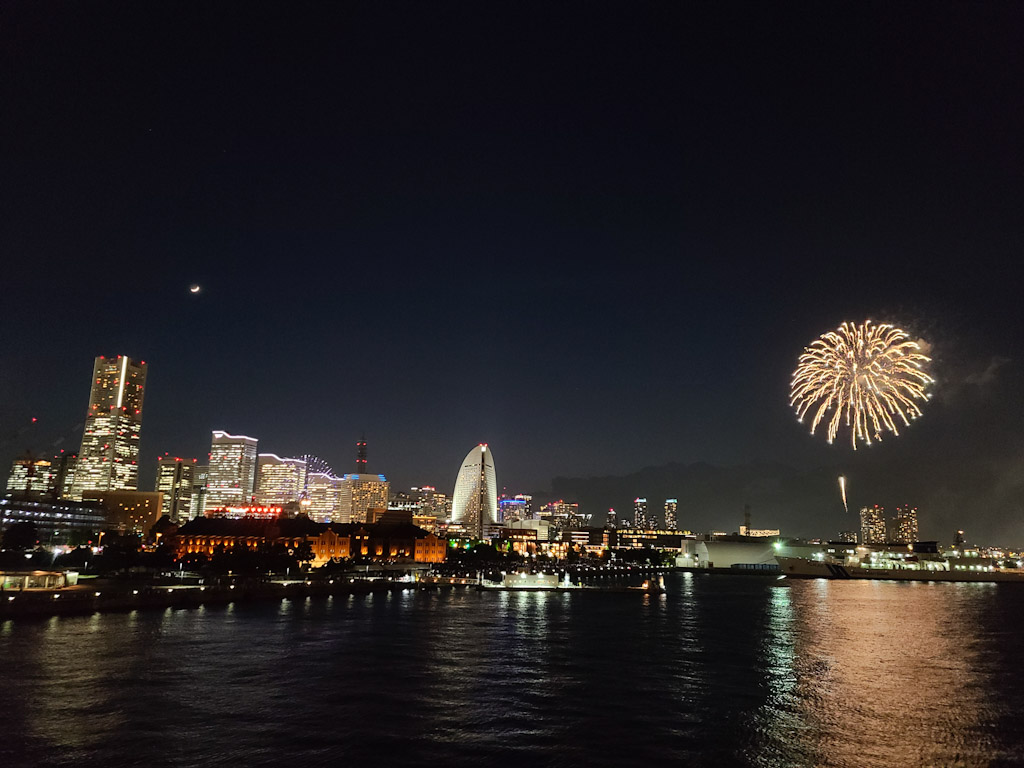 横浜ソーシャルギフト はまポン 待ちに待った横浜開港祭の花火 本当に本当に待ってました 大さん橋からみなとみらいの夜景と共に 最高です やっぱり横浜にはこれがないと 横浜 はまポン 花火 開港祭 写真好きな人と繋がりたい T Co 横浜ソーシャルギフト はまポン 待ちに待った横浜開港祭の花火 本当に本当に待ってました 大さん橋からみなとみらいの夜景と共に 最高です やっぱり横浜にはこれがないと 横浜 はまポン 花火 開港祭 写真好きな人と繋がりたい T Co