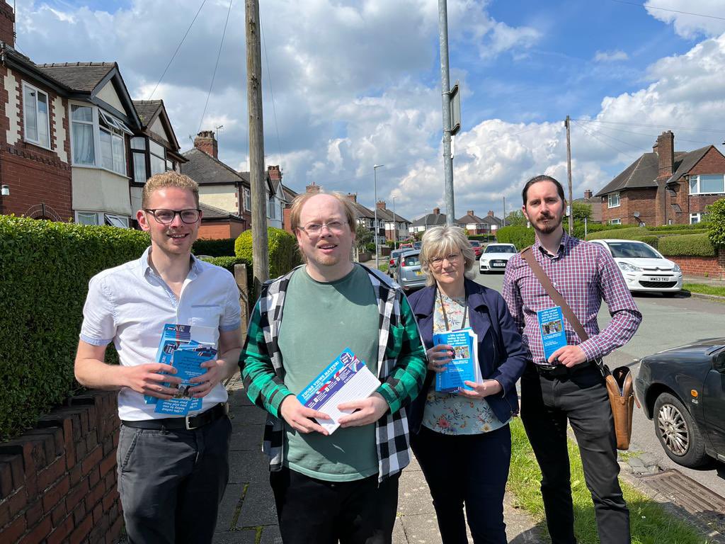 ☀️ Making the most of the great weather right across #StokeonTrent, talking to residents about their issues & concerns. 👋 Residents always comment how great to see local councillors & MPs out & about #notjustatelectiontime 👍