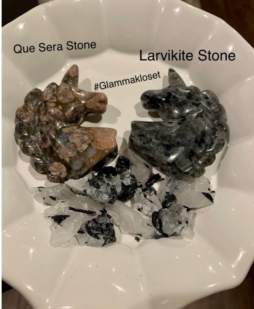 glammagoddess's tweet photo. Excited to share this item from my #glammaskloset #etsy shop: #Quesera or #Larvikite #Unicorn Shape Healing Stone https://t.co/SapqESp1aW https://t.co/KpgB3xPF16
