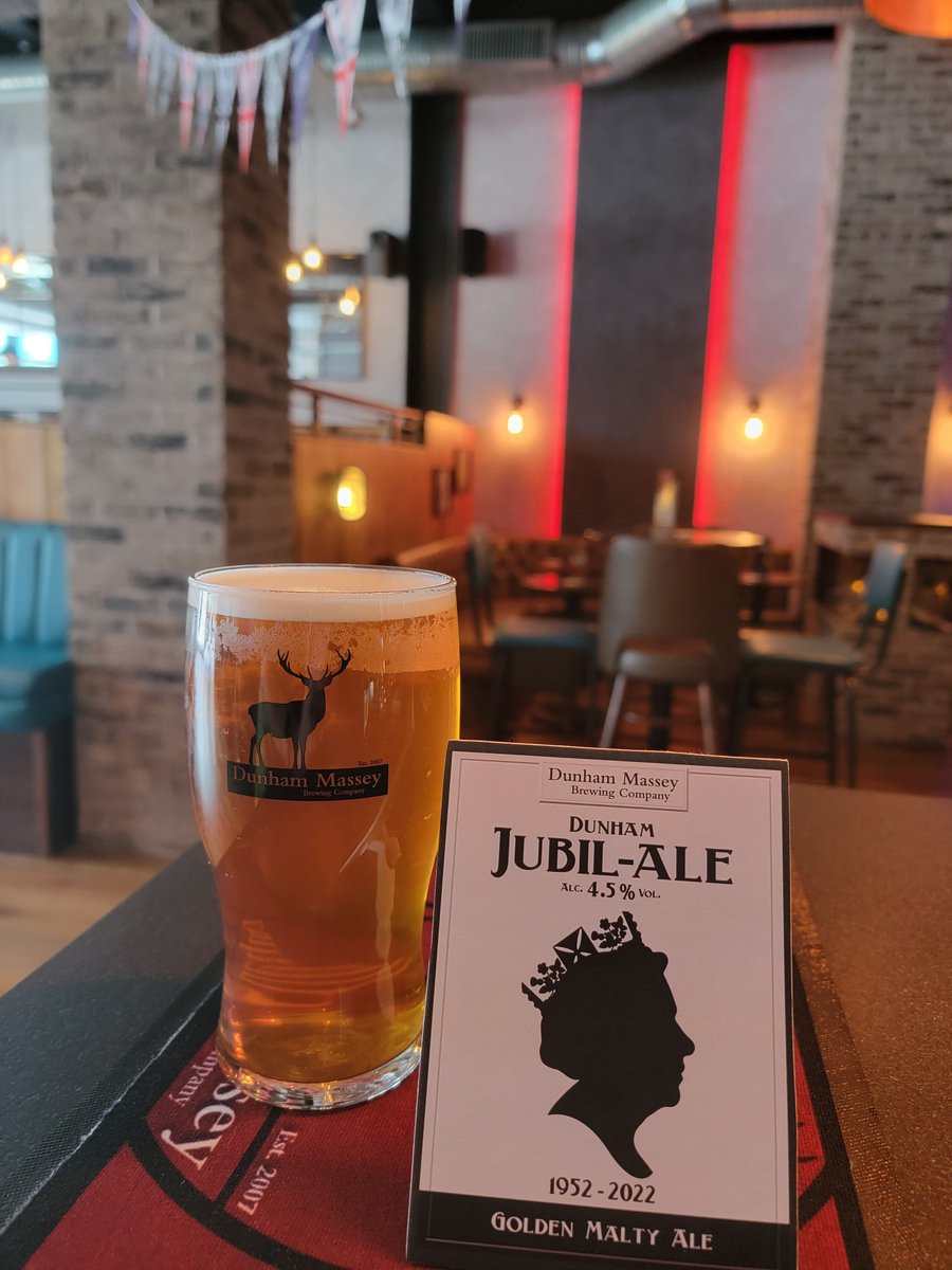 CostellosBarTS (@costellosbarts) on Twitter photo 👑Celebrate the Jubilee weekend with our special Jubil-ale from <a href="/DunhamMasseyAle/">DunhamMasseyBrewing</a>
A golden, malty ale at 4.5%, for just £3.75 a pint🍺
Happy Bank Holiday!
#costellosbarts #warringtontimesquare #jubilee2022 #bankholidayweekend #realale 👑Celebrate the Jubilee weekend with our special Jubil-ale from <a href="/DunhamMasseyAle/">DunhamMasseyBrewing</a>
A golden, malty ale at 4.5%, for just £3.75 a pint🍺
Happy Bank Holiday!
#costellosbarts #warringtontimesquare #jubilee2022 #bankholidayweekend #realale