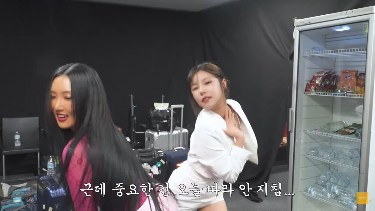 qwheeinflower's tweet photo. My Mamamoo how I've missed you 🥹🥹🥹 https://t.co/Hc39Iop1qs
