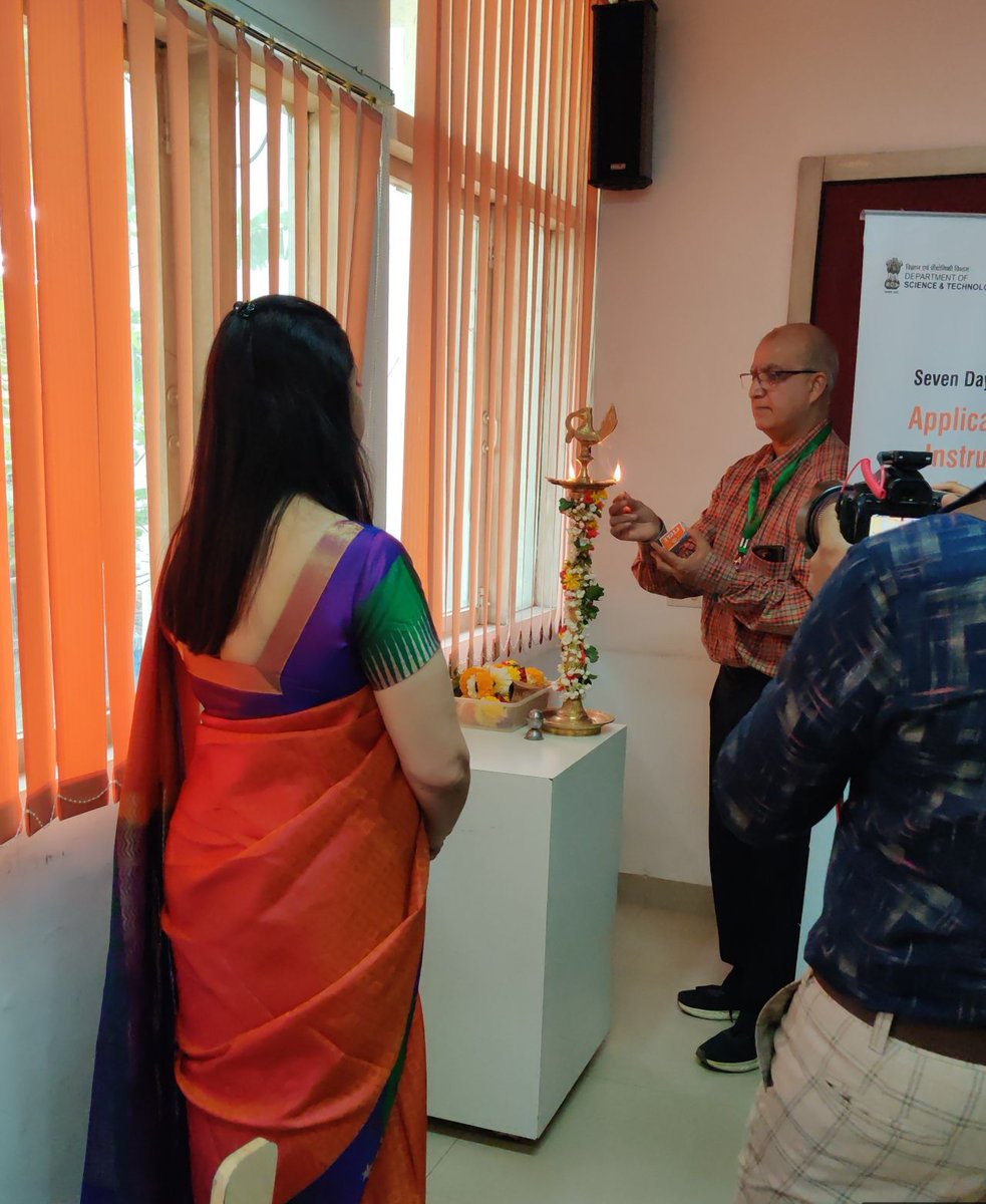 Biologics_W's tweet photo. 🌼| वन्दे तां परमेश्वरीं भगवतीं बुद्धिप्रदां शारदाम् |🌼

What keeps us humble, is being rooted to our culture!

#science #training #collaboration #pharmacy #characterization #pharmaceuticals #drugdiscovery #drugdelivery #drugdelivery #bioanalysis #handsontraining #bioanalytical https://t.co/9c3qC0QW0O