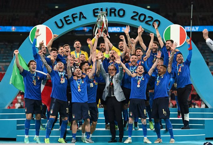 FUPmLtbXwAA4Nc6?format=jpg&name=small