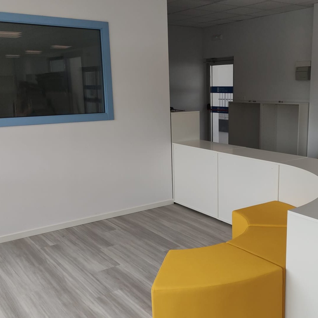 dismediaT's tweet photo. Ya va tomando forma la nueva biblioteca del CEIP Plurilingüe San Marcos🤩 Ha sido un placer acompañarles en el diseño de este nuevo espacio🥰 https://t.co/yuXo96B2Ui