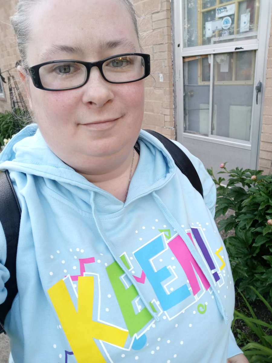 Casskm2000's tweet photo. @GabSmolders I got my hoodie yesterda! I love it! https://t.co/UPNA2ufdJV