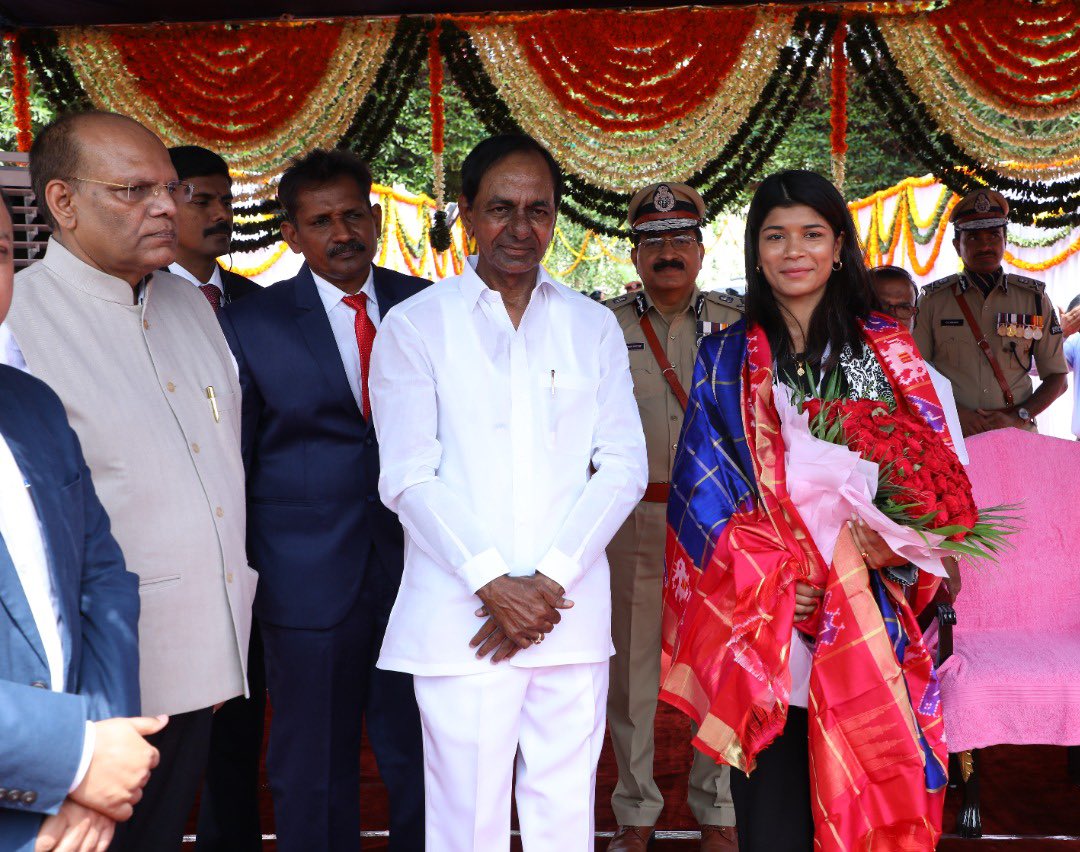 Nikhat Zareen (@nikhat_zareen) on Twitter photo I am truly grateful for the reward and appreciate this kind gesture from our Hon'ble <a href="/TelanganaCMO/">Telangana CMO</a> KCR sir & Telangana Govt. Thank you sir for your immense support and motivation.🙏🏼 I am truly grateful for the reward and appreciate this kind gesture from our Hon'ble <a href="/TelanganaCMO/">Telangana CMO</a> KCR sir & Telangana Govt. Thank you sir for your immense support and motivation.🙏🏼