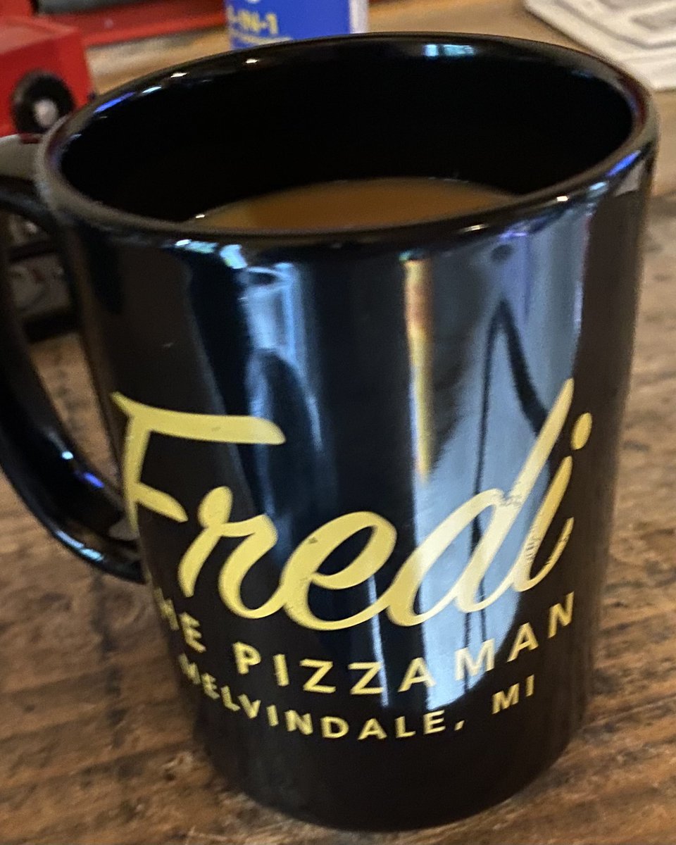 dbz99's tweet photo. Woke up this morning to this... I am forecasting a nice afternoon. I hope to to see my friend @FrediThePizzamn Today before the ⚾️ flies at Comerica. That would be a fantastic‼️🤞🍕#bestintheD #DetroitRoots Have a Day 🤓 https://t.co/Kul69rV4g9