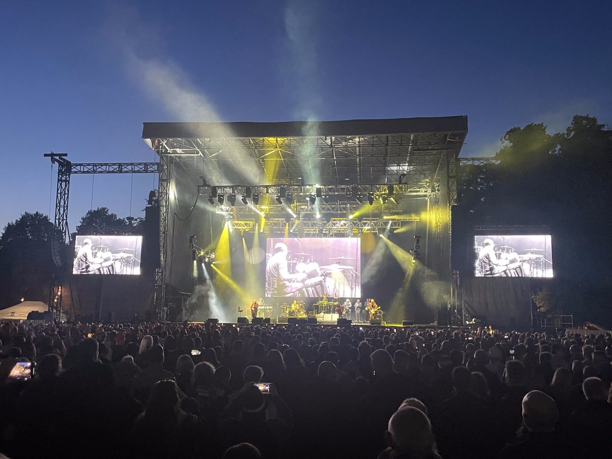 Fineline Lighting tweet media