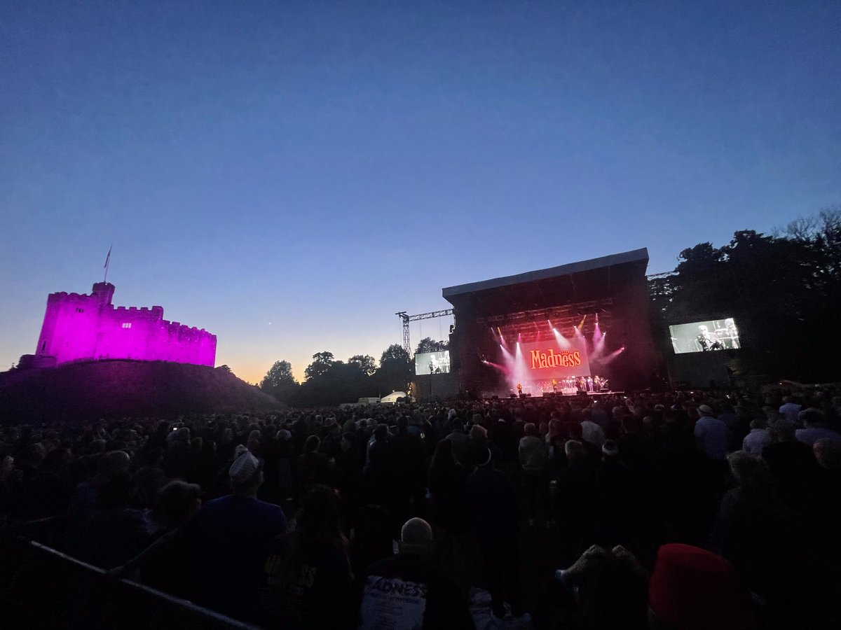 Fineline Lighting tweet media