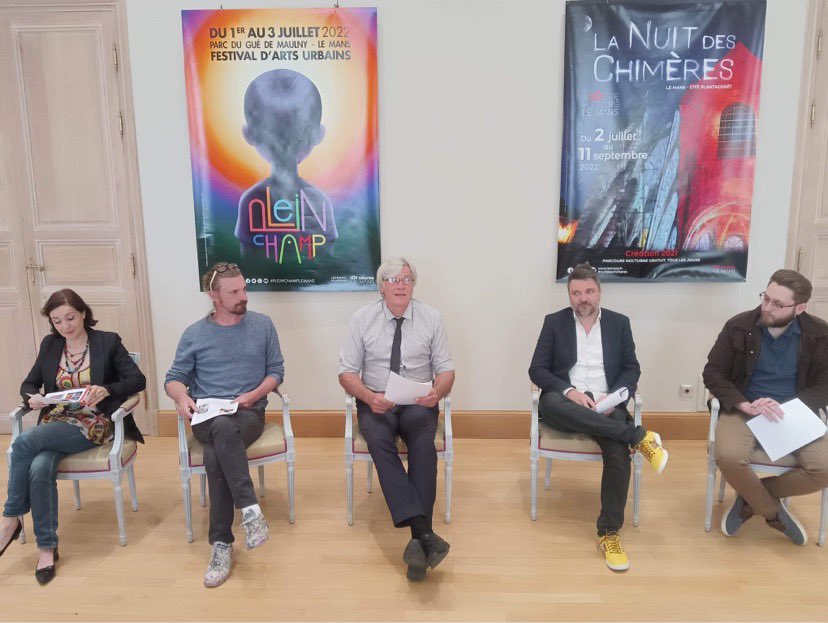 BlueDogFestiva1's tweet photo. Nous étions à la conférence de presse des événements de l'été de la ville du Mans et nous représentions tous les événements de musique électronique qui auront lieu dans le cadre des Électroniques. Le message est clair, ça sera la fête cet été au Mans et dans le respect de tous ! https://t.co/D8QWGnFPIt