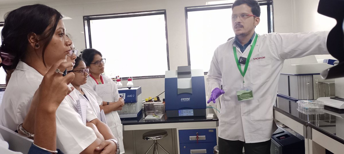 Biologics_W's tweet photo. #dststuti #dststutiICT
Glimpses of #handsontraining on #HPTLC 
#science #pharmacy #characterization #pharmaceuticals #pharmaceutics #drugdiscovery   #bioanalysis #drugdelivery #drugdesign #analysisskills #research #skilldevelopment #scicomm https://t.co/LiHVsSa8zL