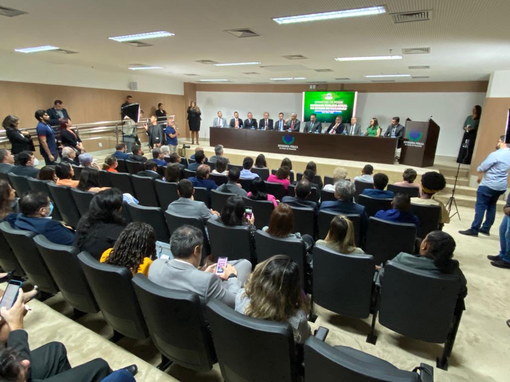 DefensoriaMA's tweet photo. A Defensoria Pública do Estado do Maranhão conta com uma nova gestão!

Gabriel Furtado foi empossado defensor público-geral do Estado, na noite de ontem, pelo governador do Maranhão em exercício, o desembargador Paulo Velten, para o biênio 2022/2024. https://t.co/TGNYVtb6HY