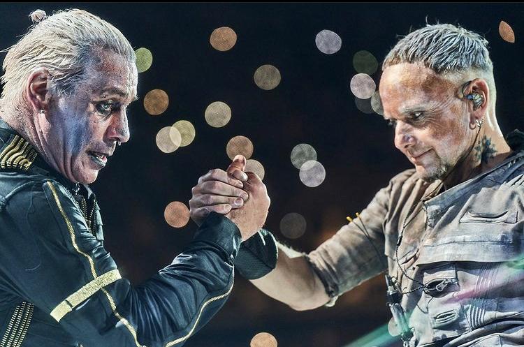 hourly rammstein! ✚⁫ (@rammsteinhourly) on Twitter photo 