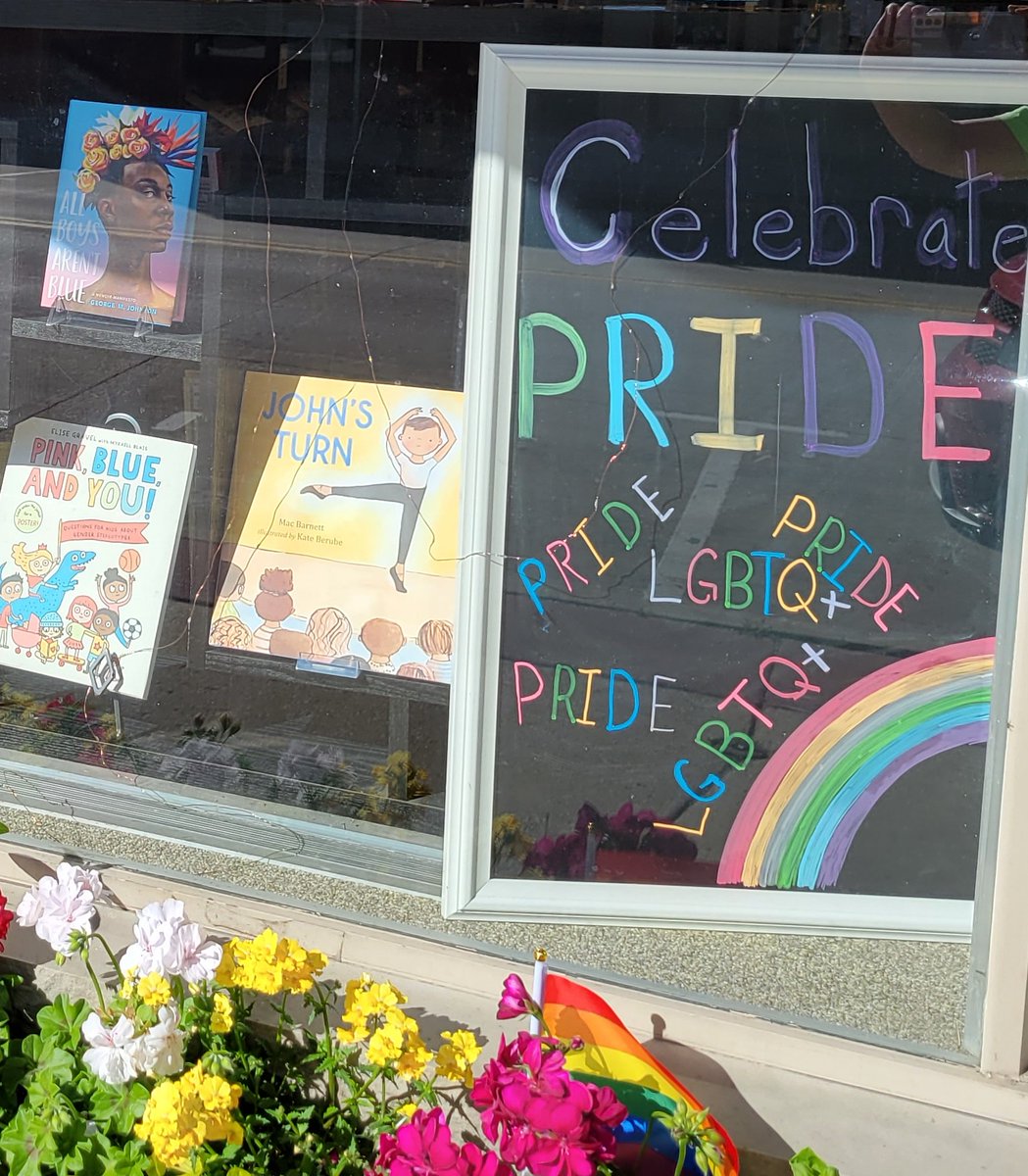 NovelBayBooks's tweet photo. Visit the bookstore! See what's new! 🏳️🌈 #allarewelcome #pridemonth #lgbtq #celebratepride #readersareleaders #findyourselfinabook #indiebookstore #sturgeonbay #DoorCounty https://t.co/hjecfbbZ6P