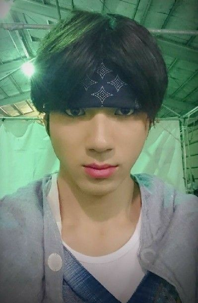 HakaseDONN's tweet photo. ⋞ ดูเหมือนว่า ที่ได้ยินมาจะจริงสินะ เรื่องไปเป็นนักร้องน่ะ โจ..  ⋟

@blueoffic_r https://t.co/RYSl0W14cG