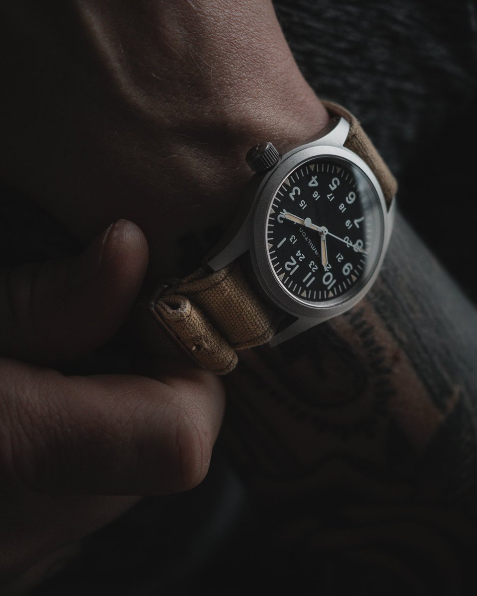 WildBezel's tweet photo. Just got this beauty in! The lovely @hamiltonwatch khaki Field mechanical 38mm paired with a lovely Zuludiver strap! 
#hamiltonwatch #wristwatch https://t.co/fyLEjEneWQ